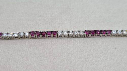 Bracciale Tennis in Oro 18 kt con Rubini 1,5 Ct e Diamanti 1 Ct