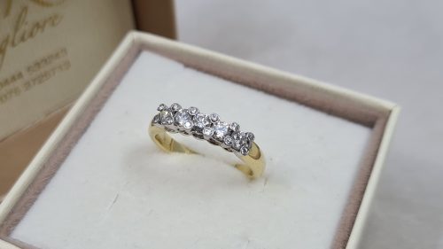 Anello Veretta a 5 Diamanti 0,65 Ct in Oro 18 kt
