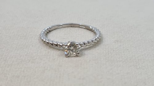 Anello Solitario Diamante 0,34 Ct in Oro Bianco 18 kt