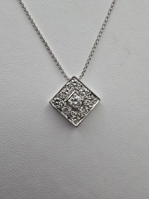 Collana in Oro Bianco 18 Kt e Diamanti Naturali