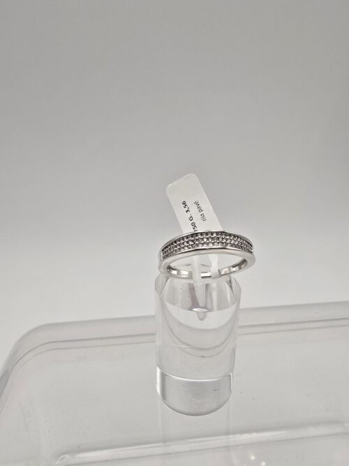 Anello a fascia in Oro Bianco 18 Kt con Diamanti Pavè