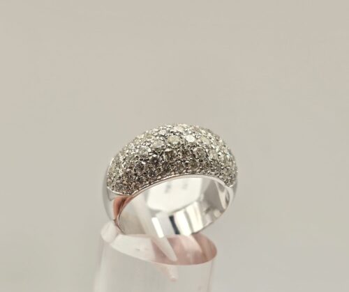 Anello Oro Bianco 18 Kt con Diamanti 1.80 Ct H VS2