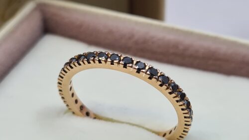 Anello Veretta Diamanti Neri 0,70 Ct in Oro 18 kt