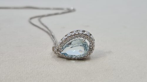 Catena in Oro Bianco con Acquamarina 3,75 e Diamanti 0,55 Ct