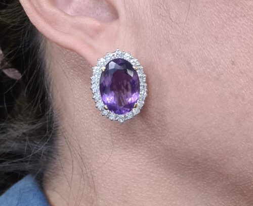 Orecchini in Oro 18 kt con Ametista 20 Ct complessivi e Diamanti 2 Ct complessivi